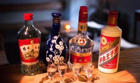 白酒多少度以上稱為高度酒？什么度數的白酒才好喝？