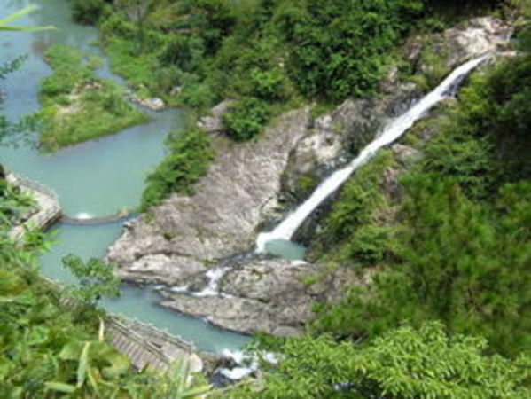 九珠潭價格(九珠潭景區(qū)門票多少)