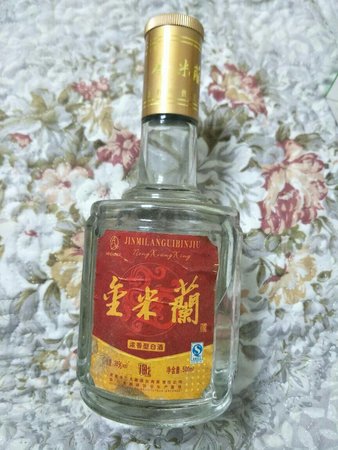 西風(fēng)臻品多少錢一瓶t22(52度西鳳臻品t22價格)