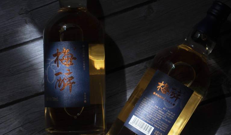 富硒藍莓原汁發(fā)酵果酒價格(藍莓酒)