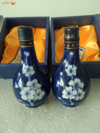 竹筒青花酒價(jià)格表(42度小青花酒價(jià)格表)