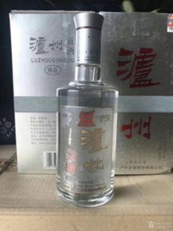 38度瀘州貢酒系和白酒紅價(jià)格(38度瀘州貢酒柔和白酒價(jià)格)