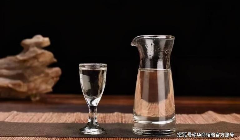 火鍋店喝白酒真實(shí)照片(火鍋喝酒真實(shí)圖片)