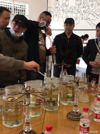 原酒和酒精有什么不同(原酒與酒精的區(qū)別)