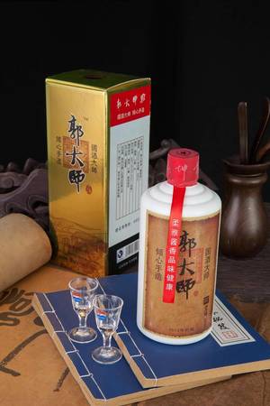 伊力老陳酒怎么打開(kāi)(伊力老陳酒如何打開(kāi))