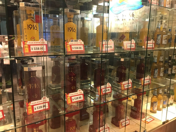 白酒鋪貨贈品(白酒贈品送什么呢)