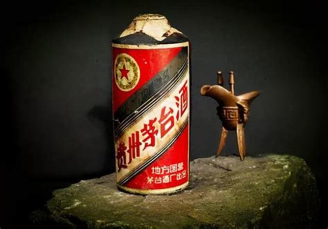 茅臺(tái)酒背標(biāo)日期是什么,藏在茅臺(tái)酒背標(biāo)上的8個(gè)故事