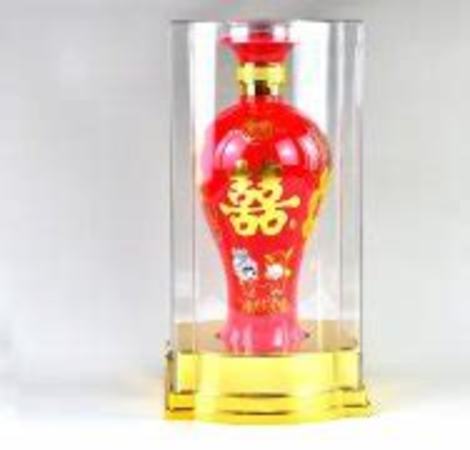 西鳳酒屬于什么酒,在陜西去超市買個(gè)酒