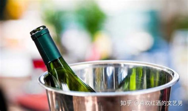 冰鎮(zhèn)什么酒好喝,冰鎮(zhèn)白酒喝著什么感覺(jué)