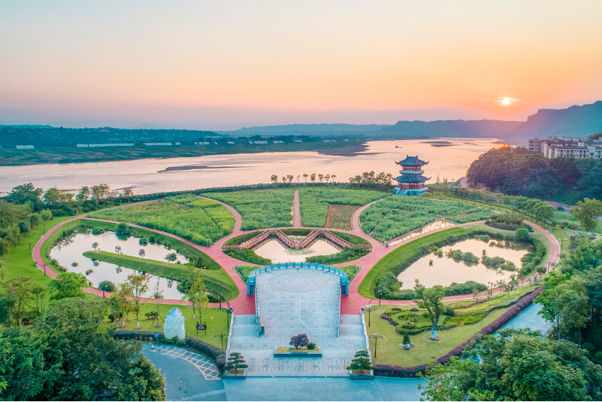 五糧液：五糧液率先提出爭創(chuàng)“零碳酒企” 引領中國白酒產(chǎn)業(yè)高質(zhì)量發(fā)展